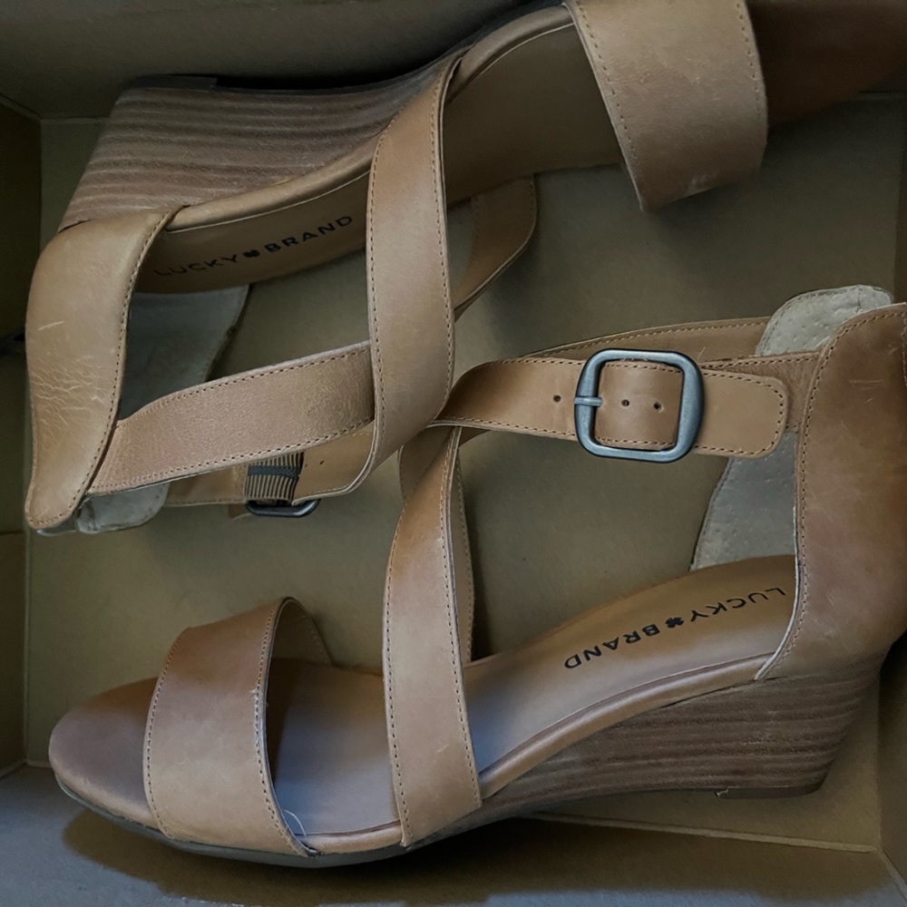 Lucky brand. LK Jenley. Dark Camel Cody. Size 7.5. New!